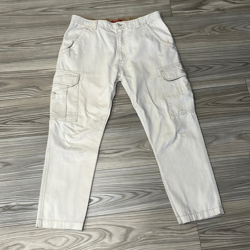 Cream cargos
